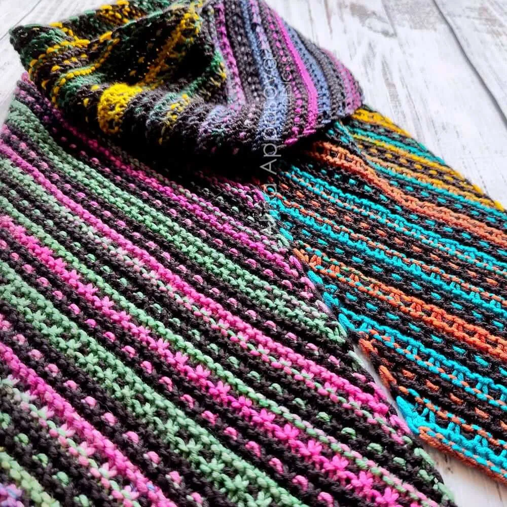 Color Your Pixels Scarf, Knitting Kit