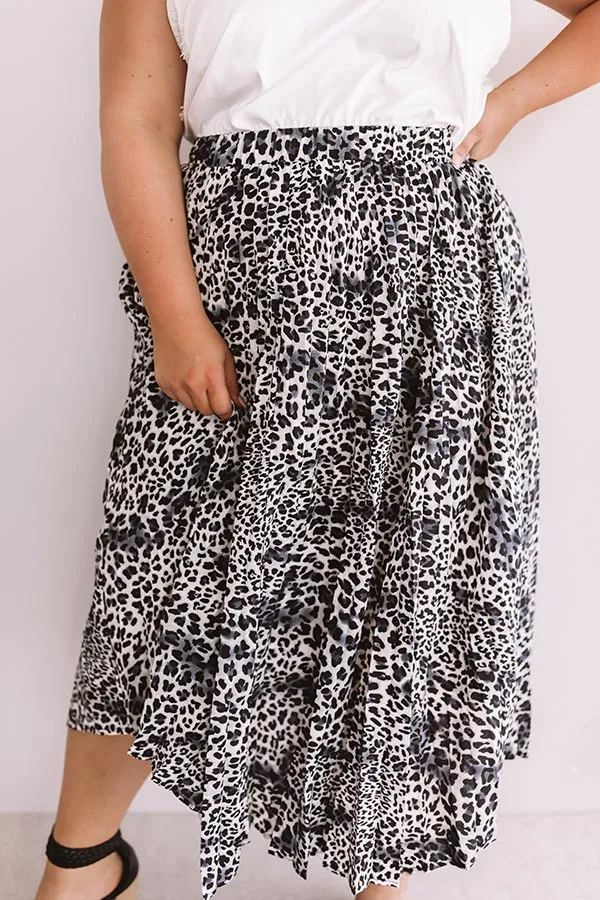 Meet Me In Manhattan Leopard Skirt In Grey Curves