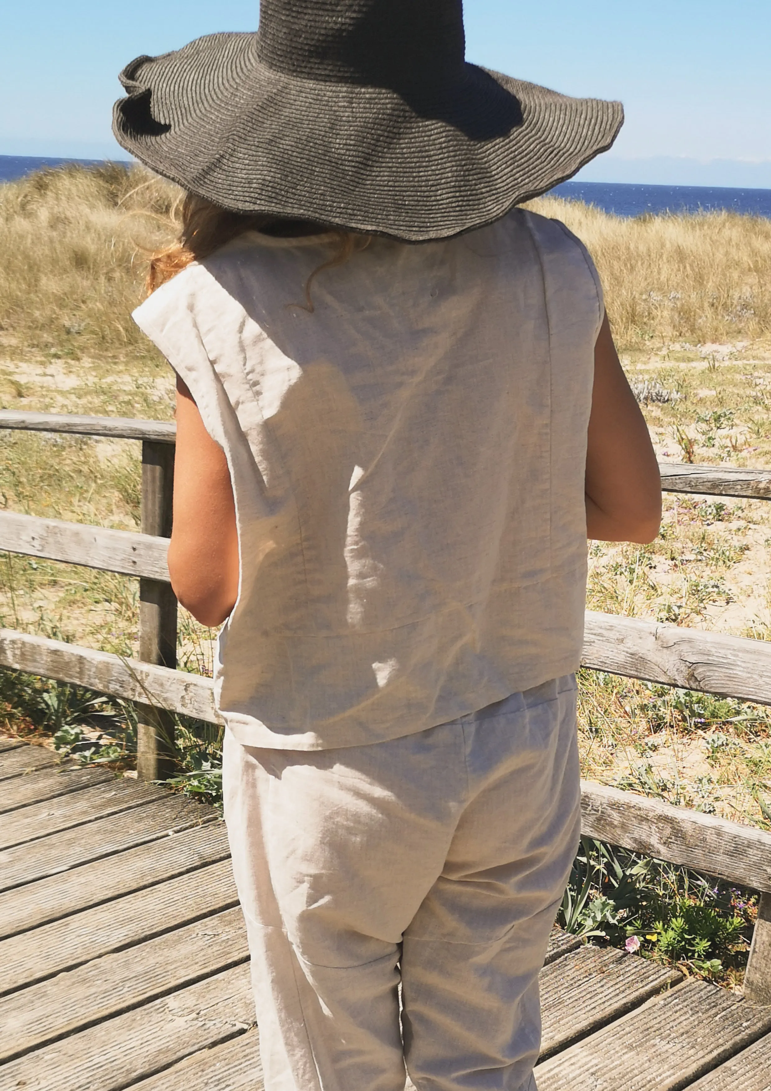 SHORT SLEEVELESS BLOUSE - LINEN natural white