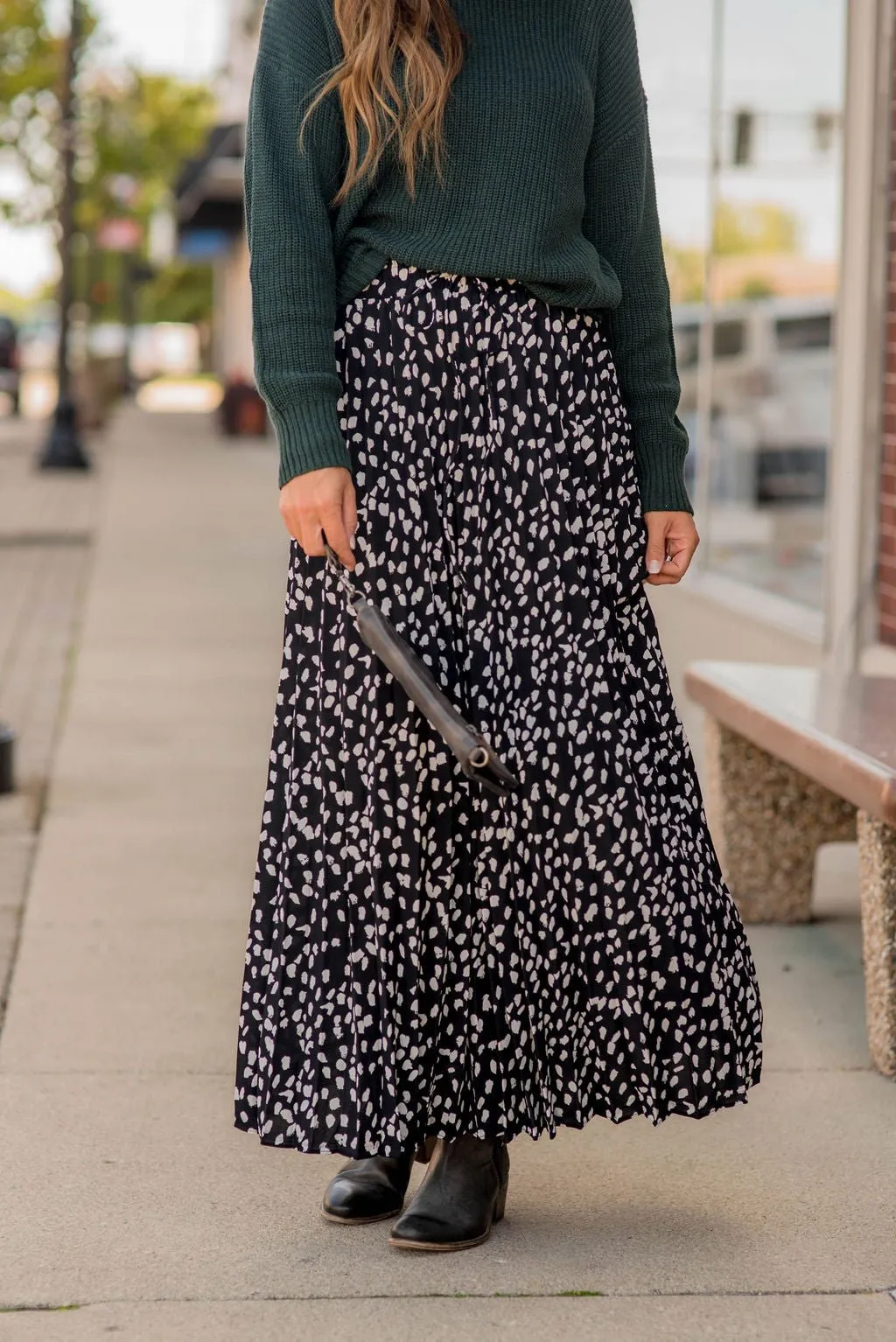 Spotted Pleats Maxi Skirt