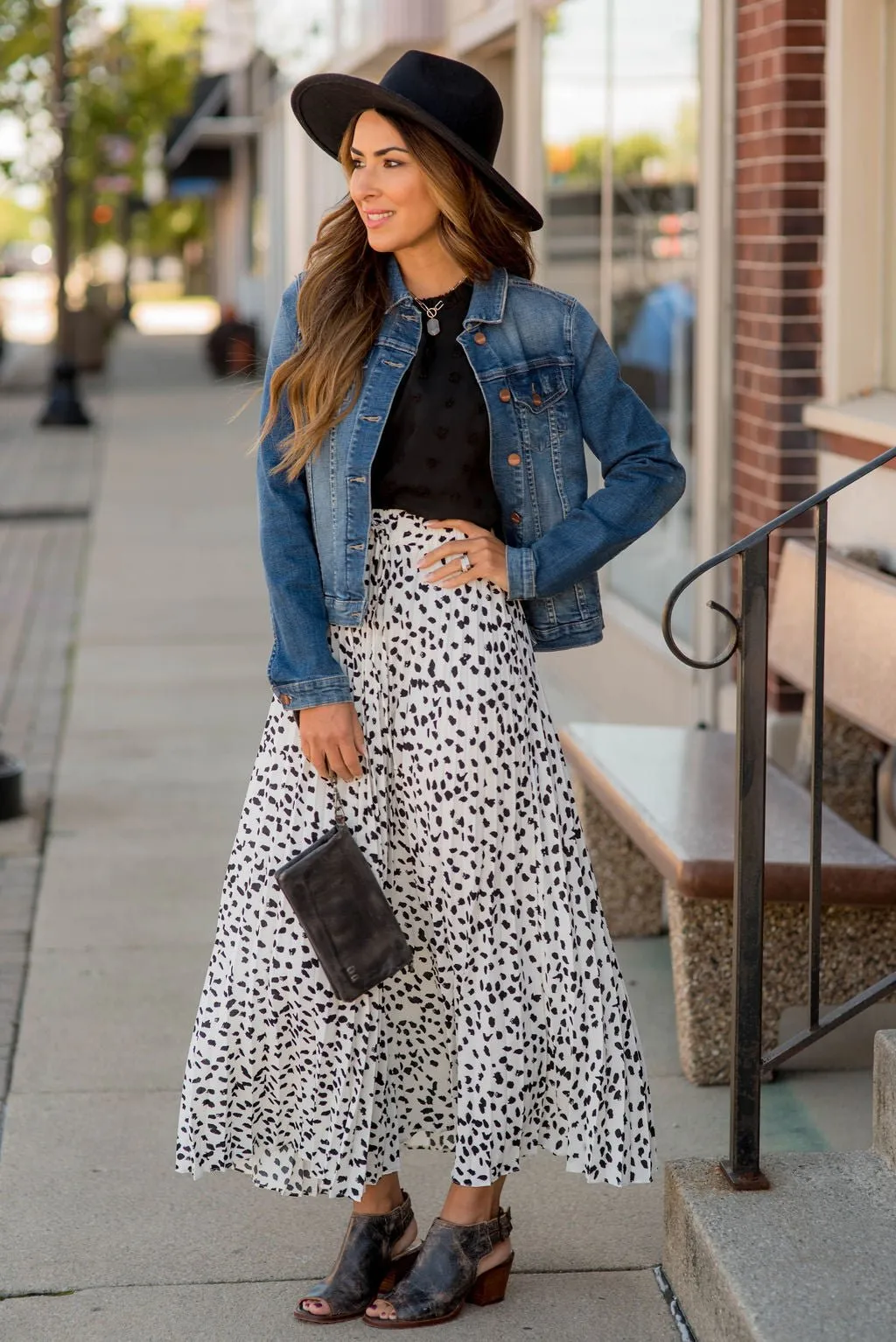 Spotted Pleats Maxi Skirt