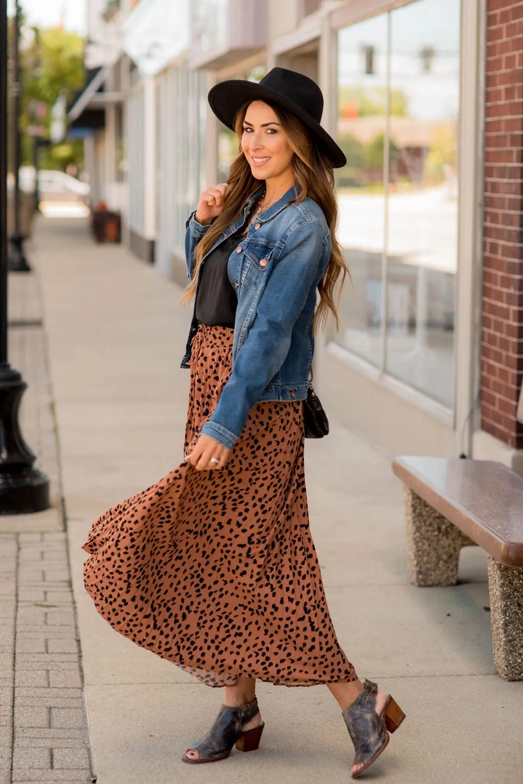Spotted Pleats Maxi Skirt