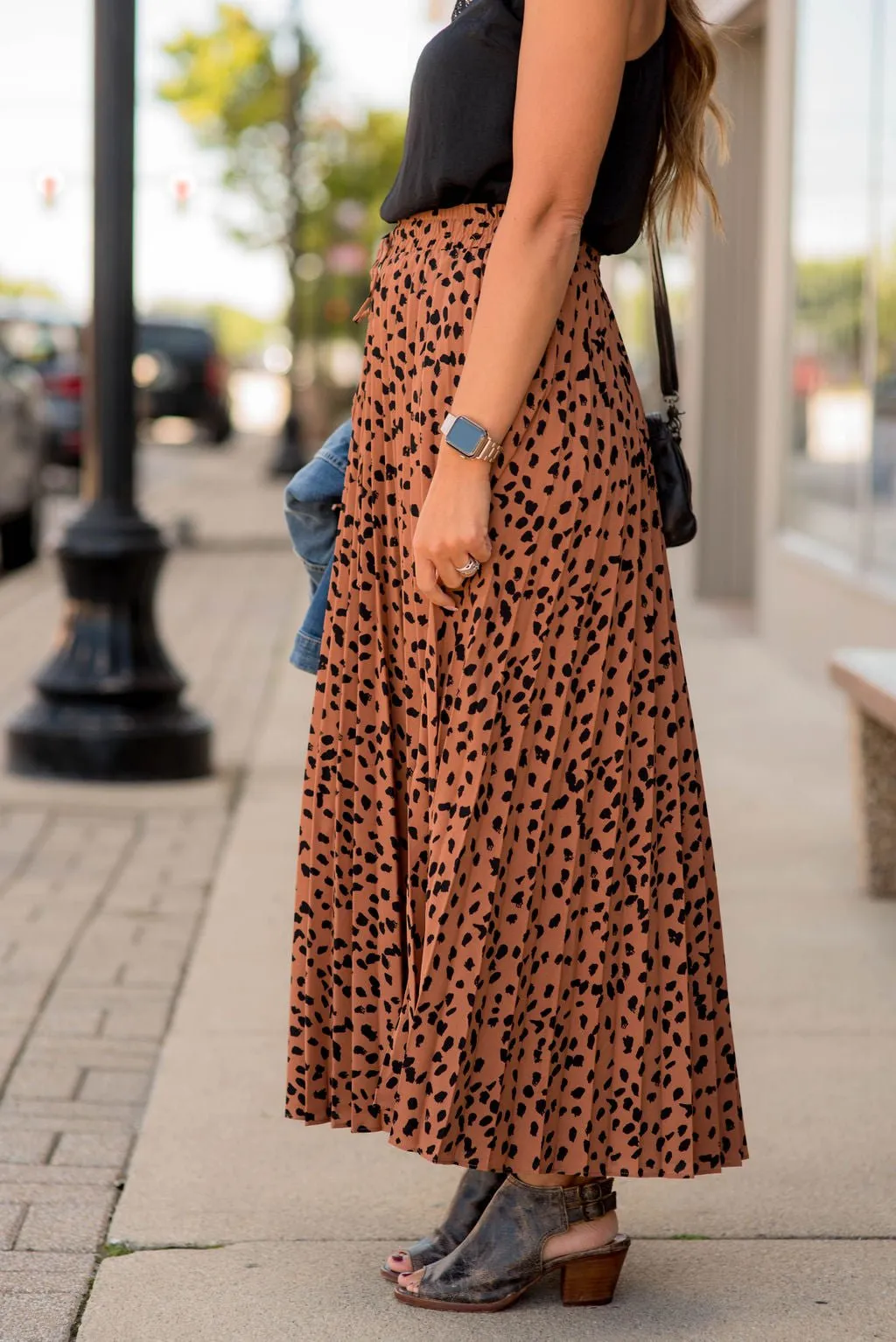 Spotted Pleats Maxi Skirt