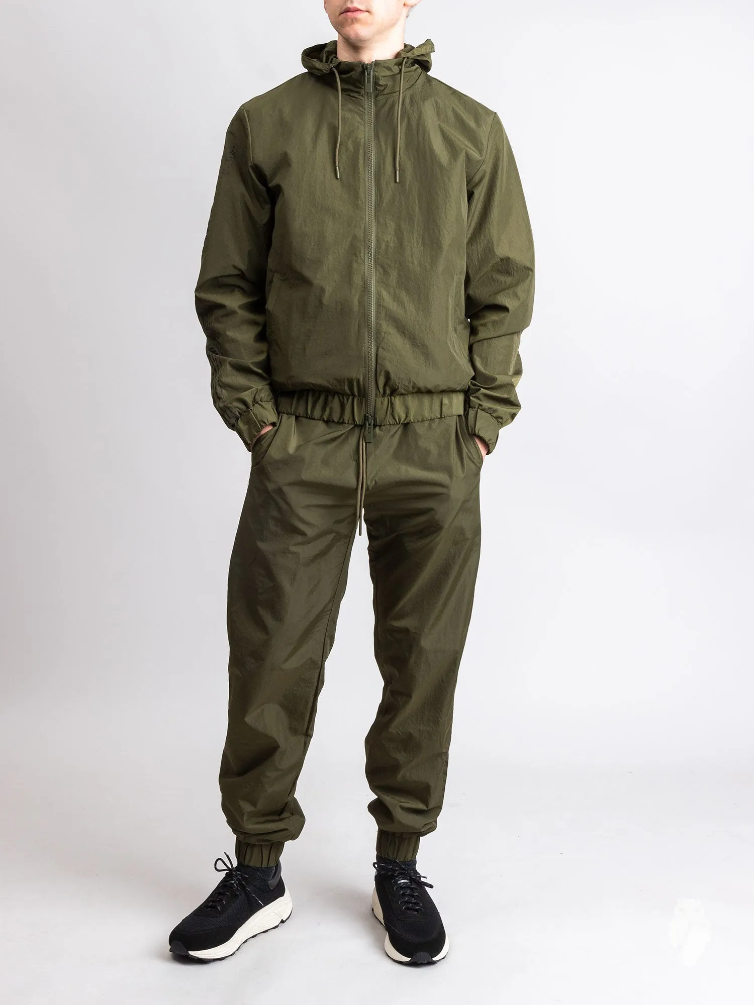 Track Pants in Crisp Olive