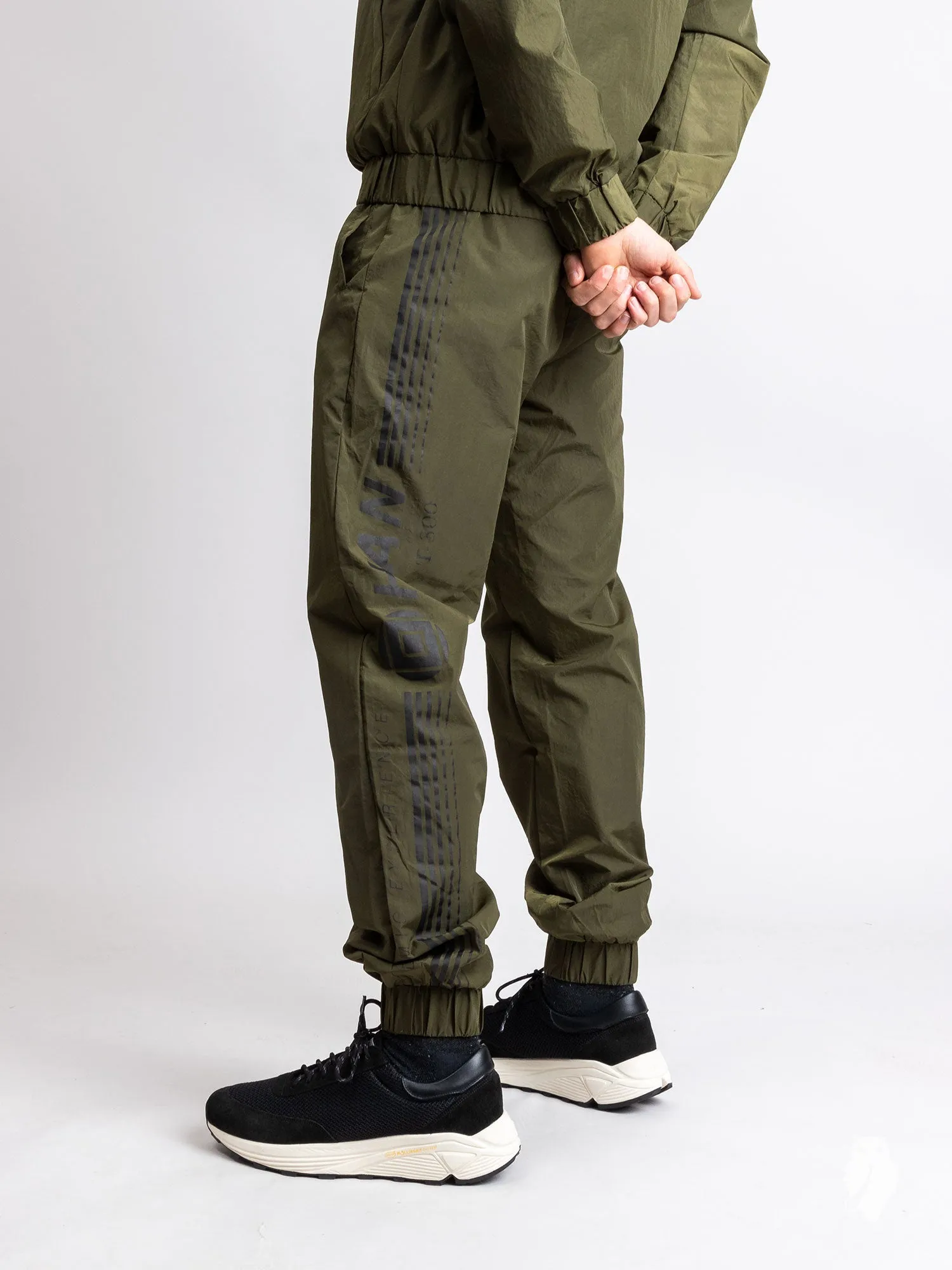 Track Pants in Crisp Olive
