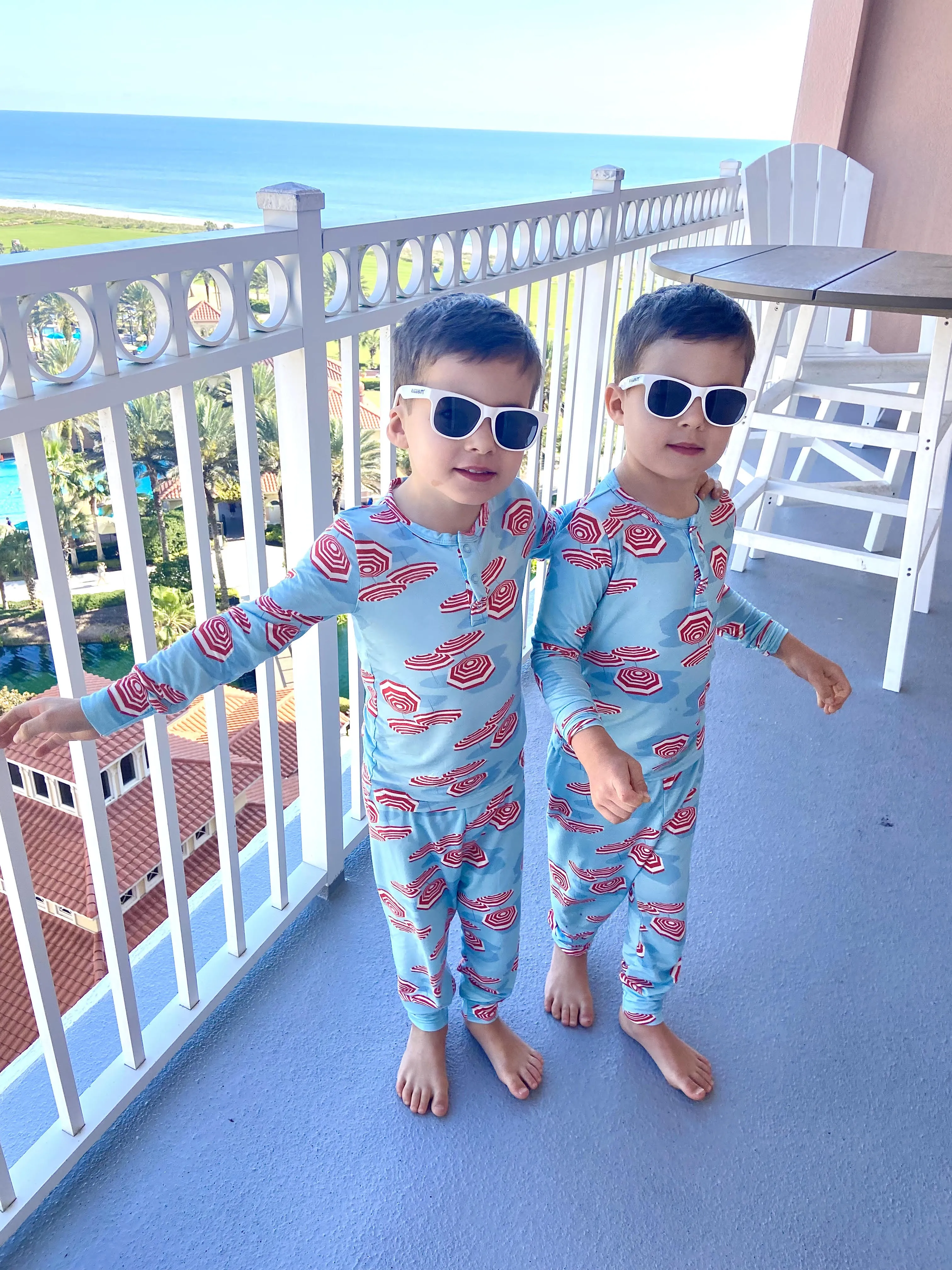 Two-Piece Set in Beach Club Coral Surf Blue