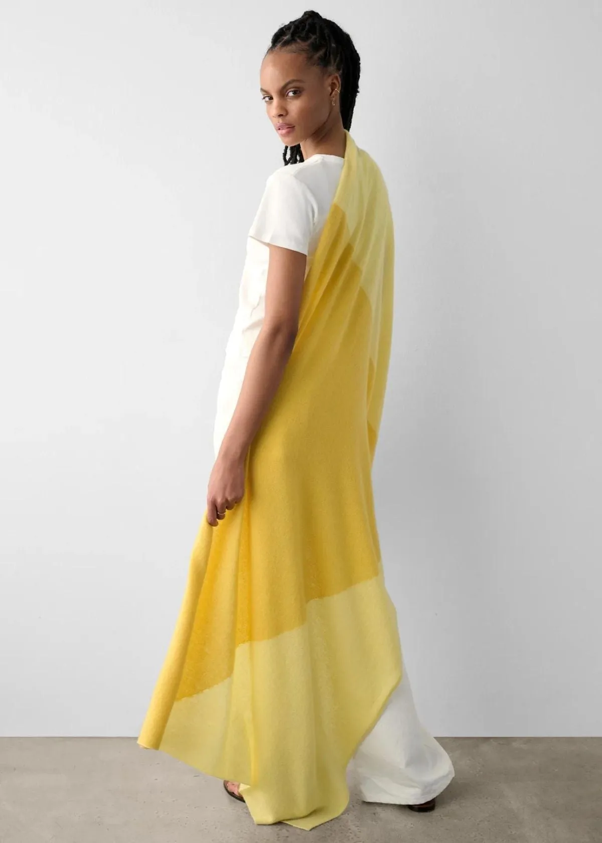 WHITE   WARREN Cashmere Colorblock Travel Wrap - Lemon Combo